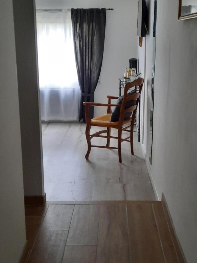 Mas Du Kairos Hotel Venasque Bagian luar foto
