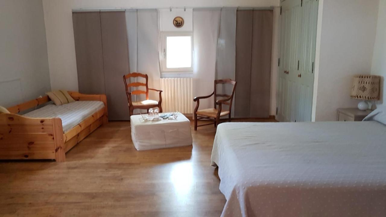 Mas Du Kairos Hotel Venasque Bagian luar foto